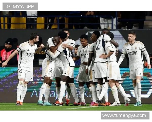 皇马迎战啊普尔期待精彩对决球迷热情高涨赛事前瞻分析